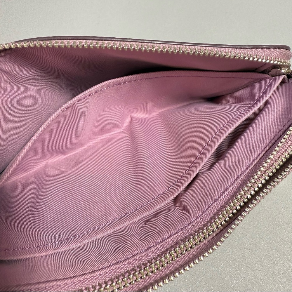 Coach Lavendar Pink Leather Zip Close Wristlet - Picture 8 of 14